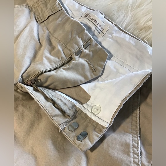 Gap tan 100% cotton favorite Chino Bermuda shorts women’s size 8 great condition - Picture 3 of 6